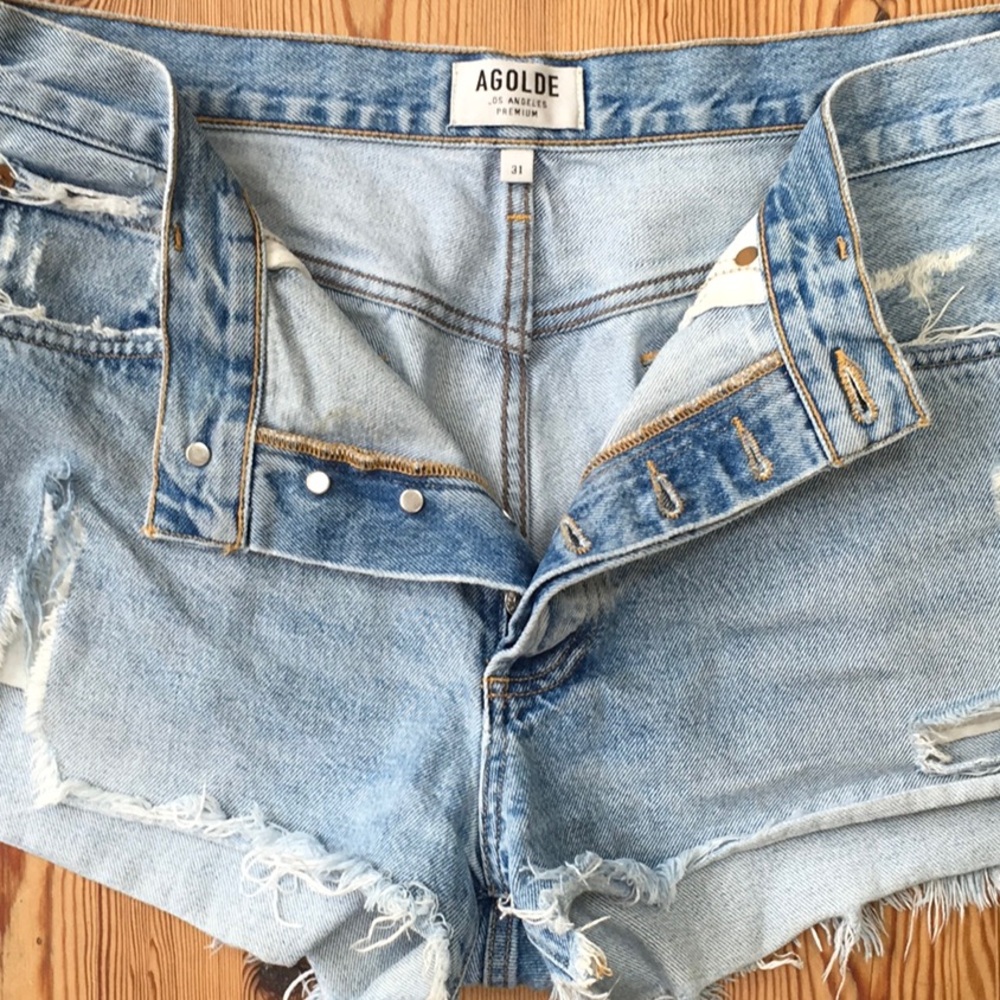 AGOLDE Parker Cut-Off Shorts - Picture 6 of 10